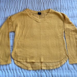 MUSTARD YELLOW LONG SLEEVE SWEATER